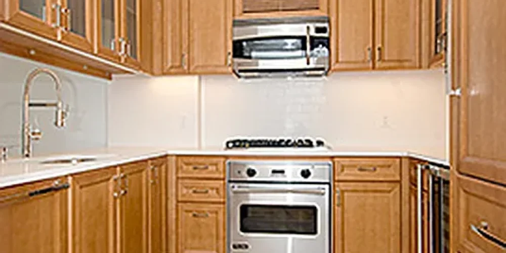 205 E 85TH ST KITCHEN