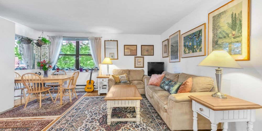 636_Washington_Street_3A_LivingRoom_02