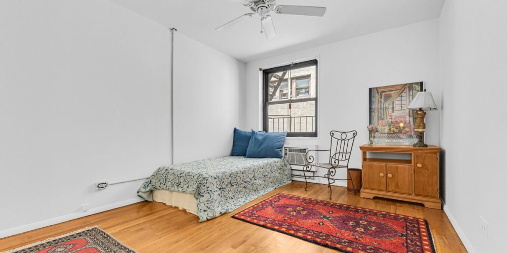 636_Washington_Street_3A_PrimaryBedroom_08