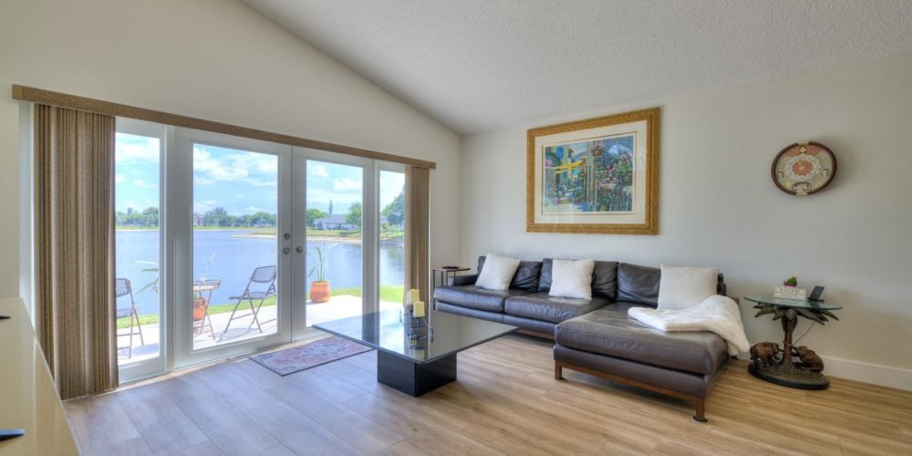 Family room 2
