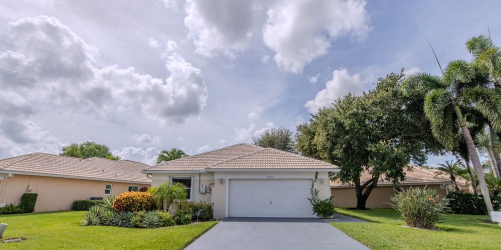 Hampton Lakes Circle House in Boyton Beach, FL